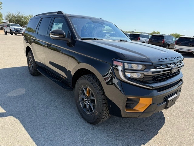 2025 Ford Expedition Tremor's photo