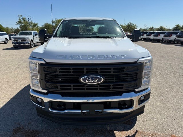 2026 Ford F-250 XL photo 2