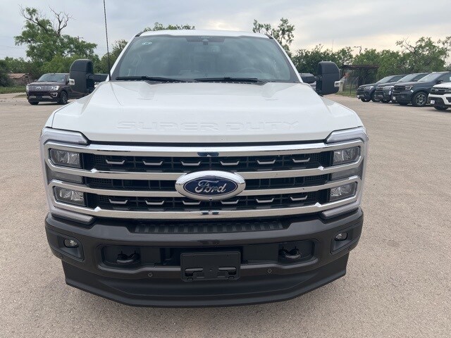 2025 Ford F-250 King Ranch photo 2