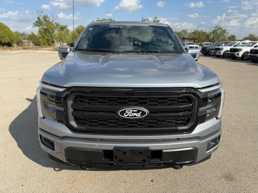 New 2025 Ford F-150 Lariat Truck