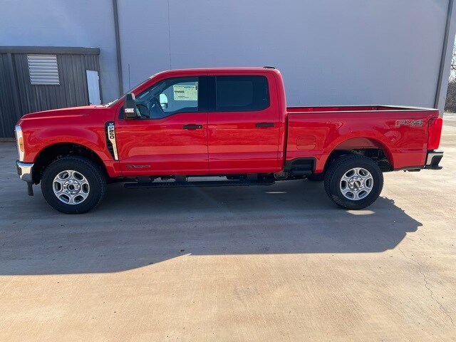 2025 Ford F-250 XLT photo 4