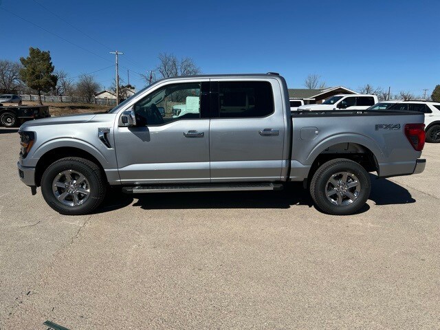 2025 Ford F-150 XLT photo 4
