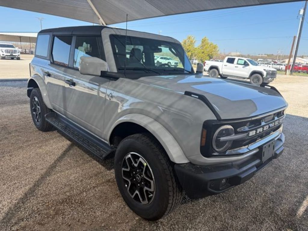 New 2026 Ford Bronco Outer Banks SUV