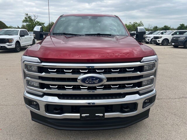 2025 Ford F-350 Lariat photo 2