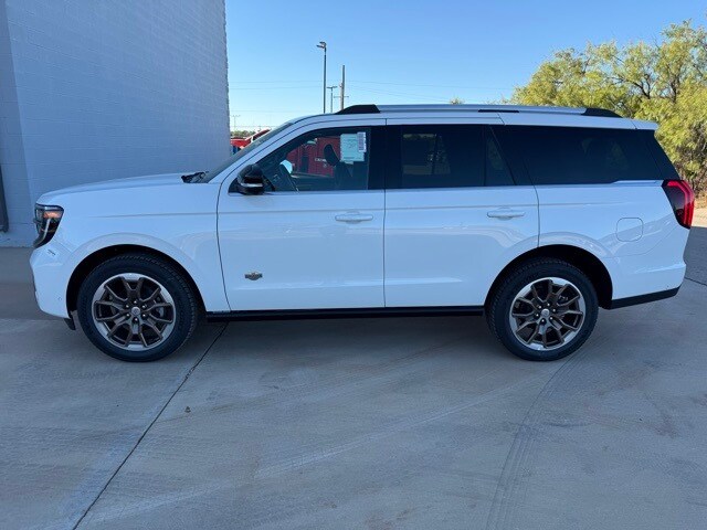 2025 Ford Expedition King Ranch photo 2