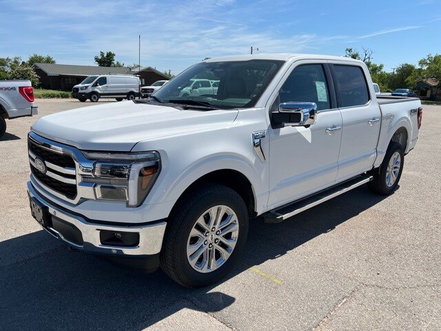 2025 Ford F-150 Lariat photo 3