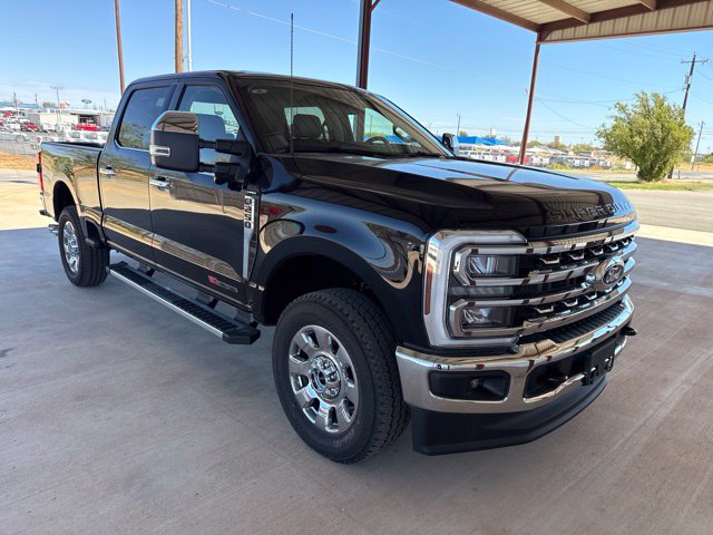 2027 Ford F-250 Lariat Truck