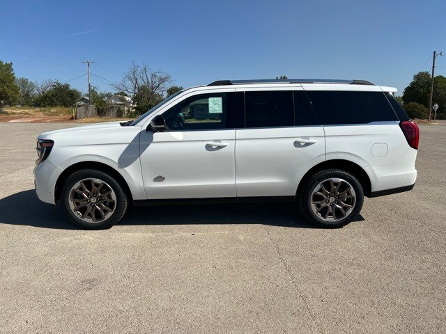 2025 Ford Expedition King Ranch photo 4