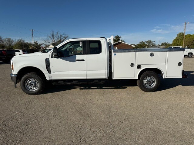 2026 Ford F-250 XL photo 4