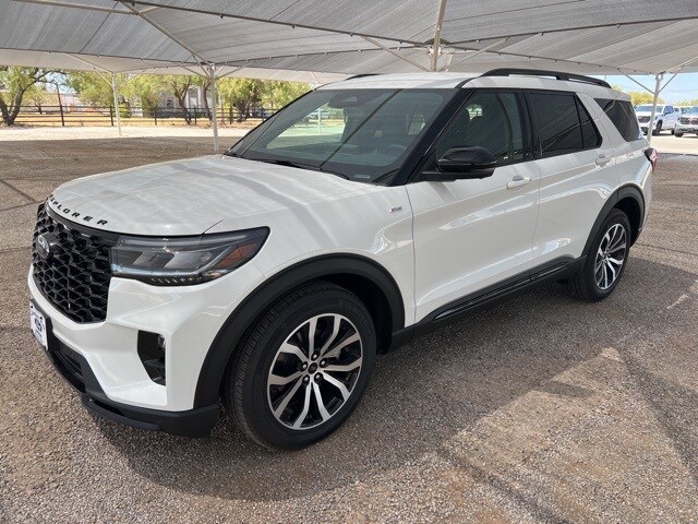 2025 Ford Explorer ST-Line photo 3