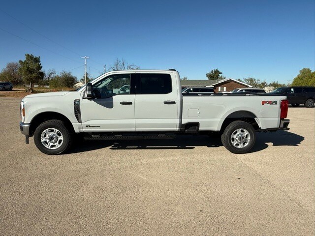 2026 Ford F-350 XLT photo 4