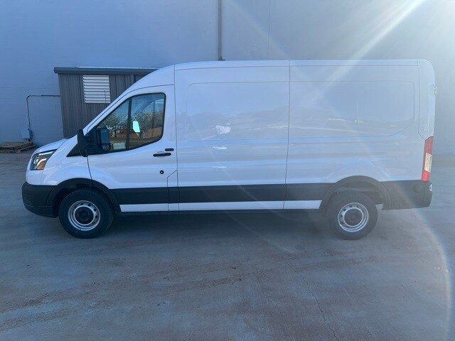 2024 Ford Transit photo 4