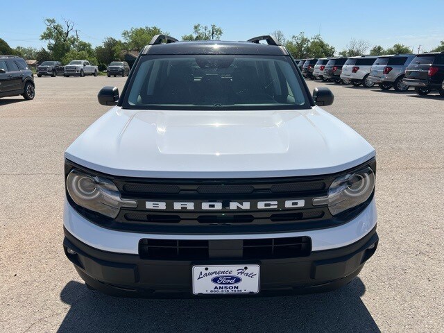 2024 Ford Bronco Sport Outer Banks photo 2