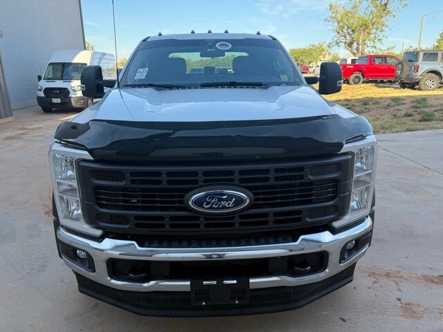 2024 Ford F-450 photo 2