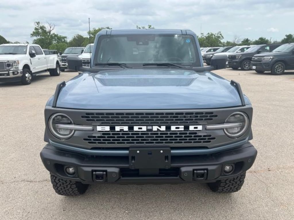 New 2025 Ford Bronco Badlands SUV