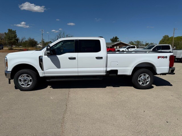 2026 Ford F-350 XLT photo 4