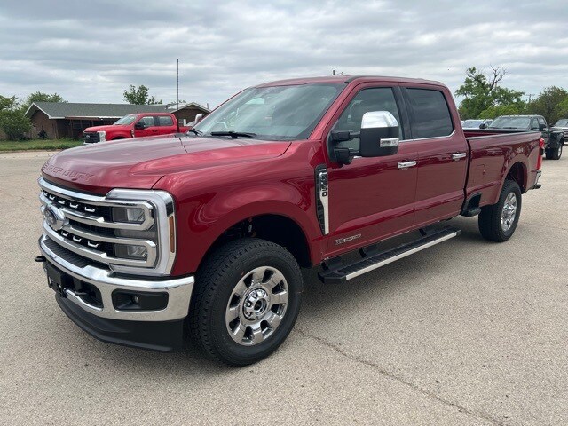 2025 Ford F-350 Lariat photo 3