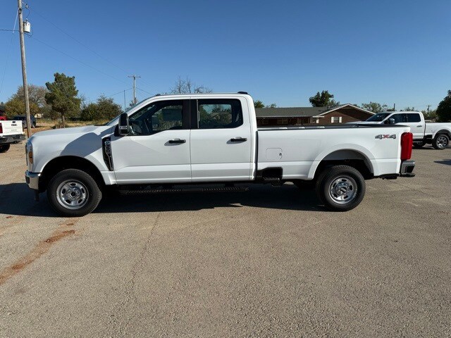 2026 Ford F-350 XL photo 4