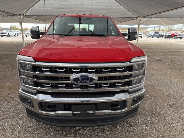 2026 Ford F-350 Lariat photo 2