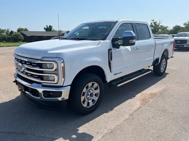 2025 Ford F-250 Lariat photo 3