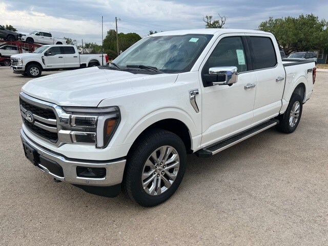 2025 Ford F-150 Lariat photo 3