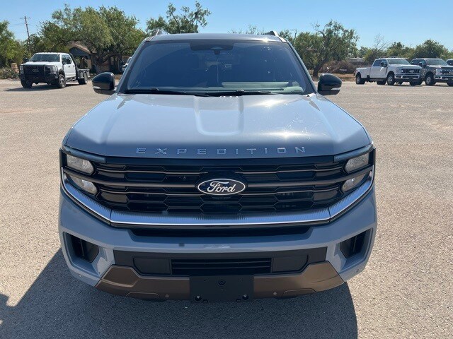 2025 Ford Expedition King Ranch photo 2