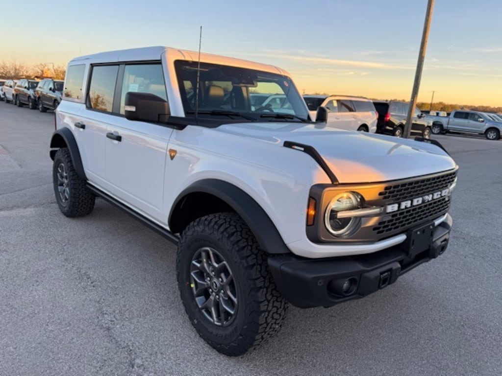New 2025 Ford Bronco Badlands SUV
