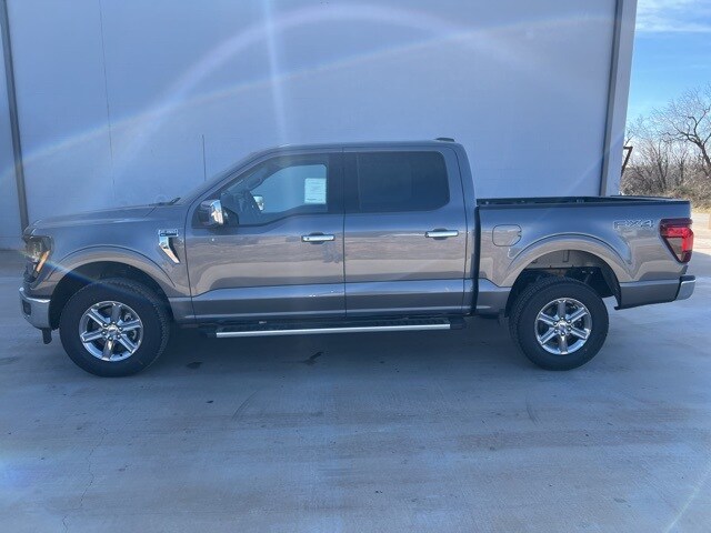 2025 Ford F-150 XLT photo 4