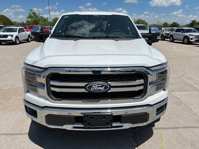 2025 Ford F-150 Lariat photo 2
