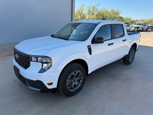 2025 Ford Maverick XLT photo 2