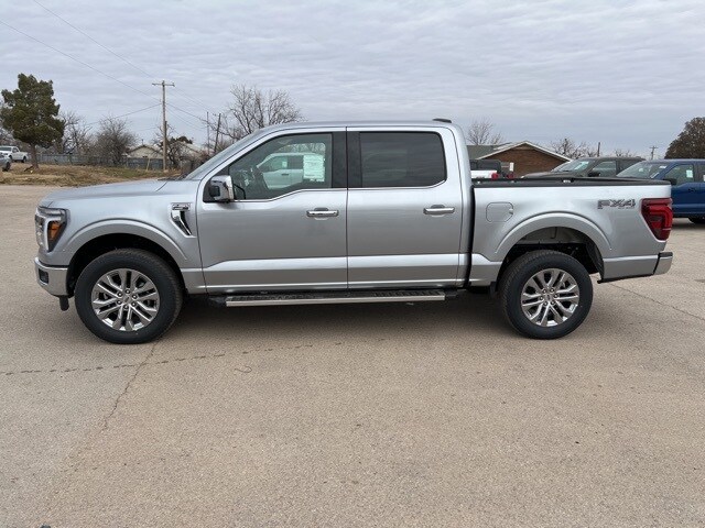 2025 Ford F-150 Lariat photo 4