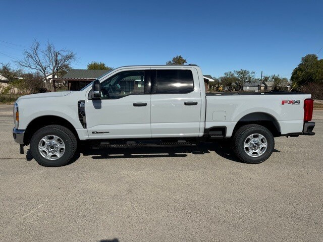 2026 Ford F-250 XLT photo 4