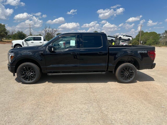 2025 Ford F-150 Lariat photo 3