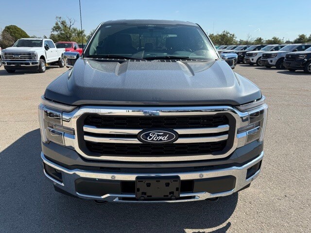 2025 Ford F-150 Lariat photo 2