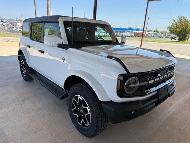 2026 Ford Bronco Outer Banks 4x4's photo