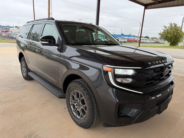 2026 Ford Expedition Active's photo