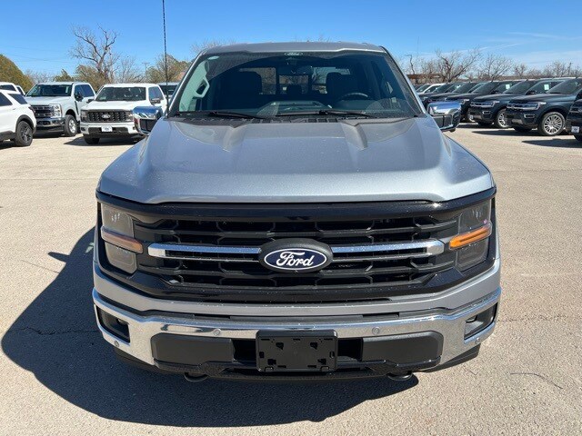 2025 Ford F-150 XLT photo 2