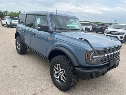 2025 Ford Bronco Badlands SUV