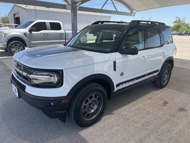 2024 Ford Bronco Sport Outer Banks photo 3