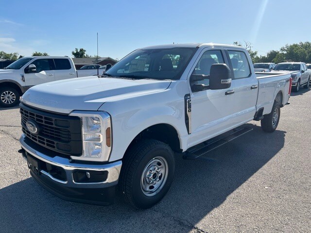 2025 Ford F-250 XL photo 3