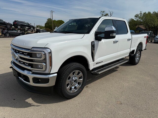 2026 Ford F-250 Lariat photo 3