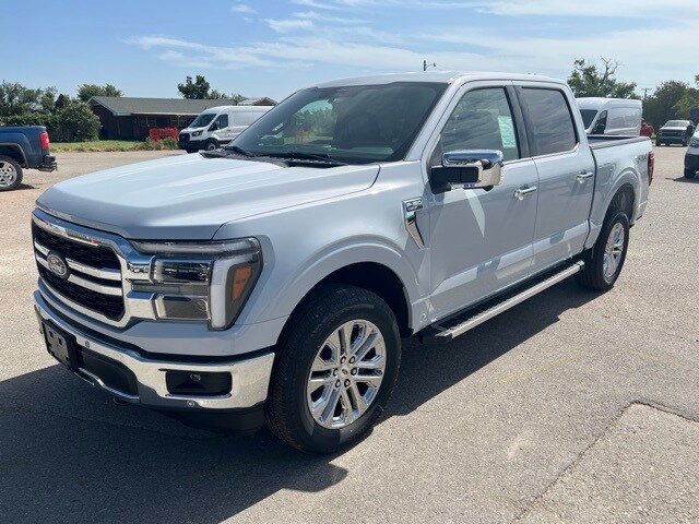 2025 Ford F-150 Lariat photo 3