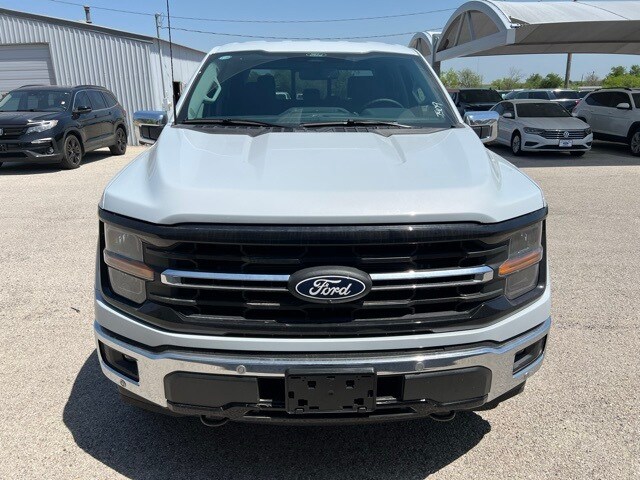 2025 Ford F-150 XLT photo 2