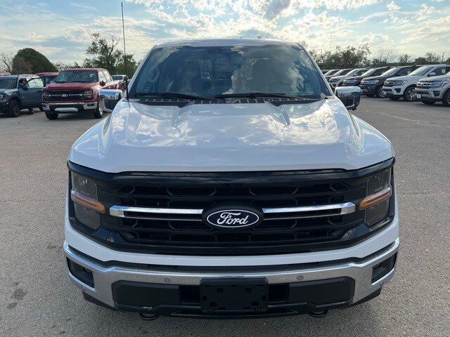 2024 Ford F-150 XLT photo 2