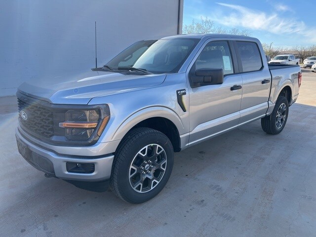 2025 Ford F-150 STX photo 3
