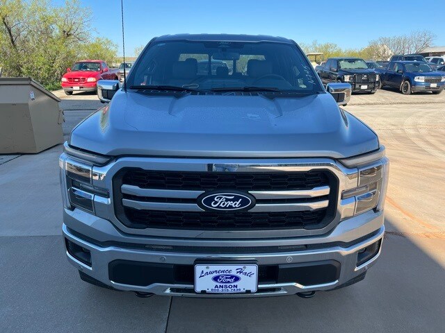 2025 Ford F-150 Lariat photo 2
