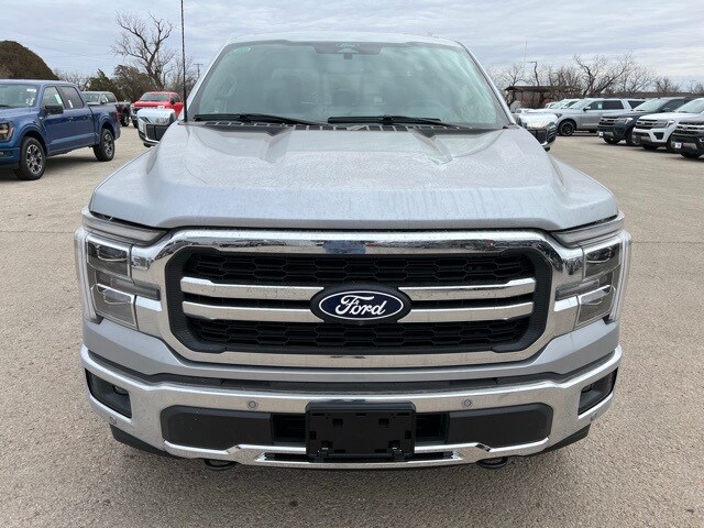 2025 Ford F-150 Lariat photo 2