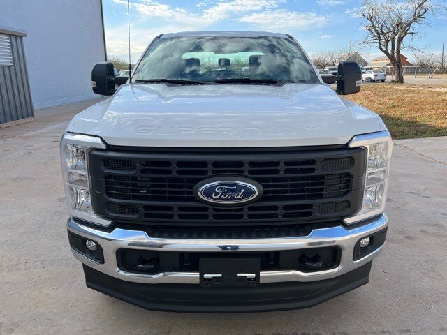 2025 Ford F-250 XL photo 2