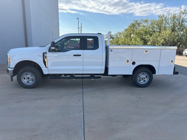 2026 Ford F-250 XL photo 4