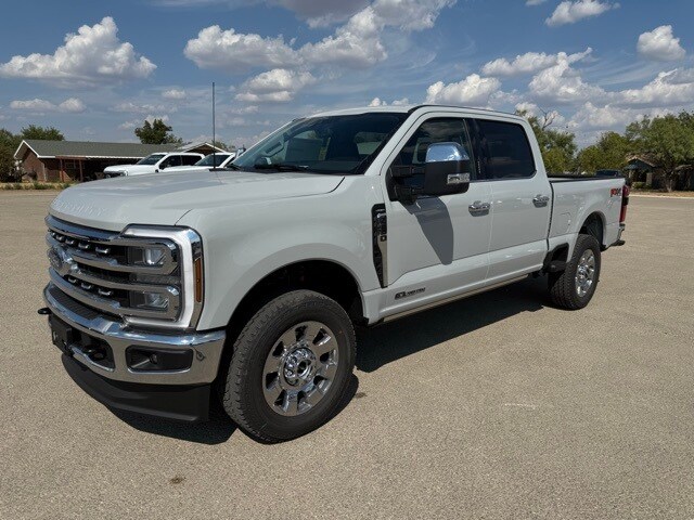 2026 Ford F-250 Lariat photo 3
